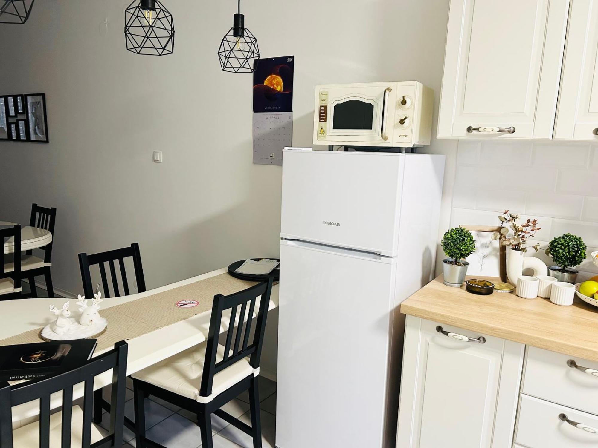 Starlight House Leilighet Bjelovar Eksteriør bilde